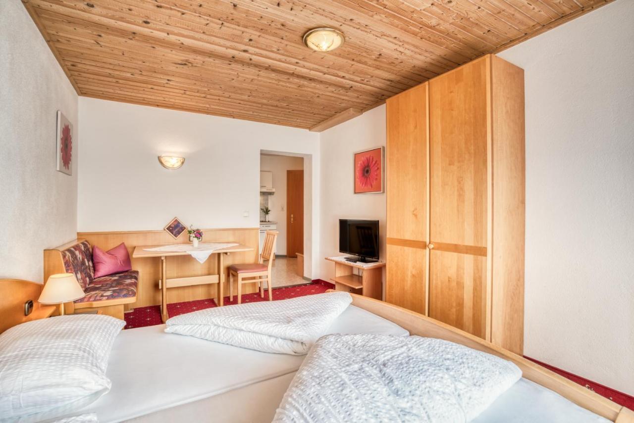 Pension Weirather Imst Bagian luar foto